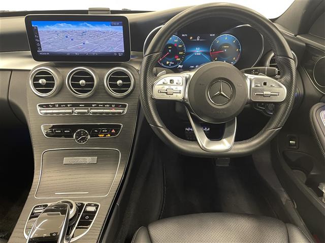 CクラスC220d ローレウス エディション