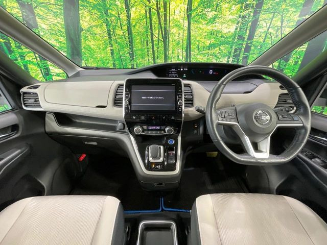 セレナ1.2 e-POWER ハイウェイスターV