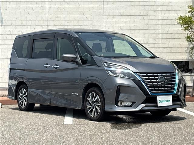 セレナ1.2 e-POWER ハイウェイスターV