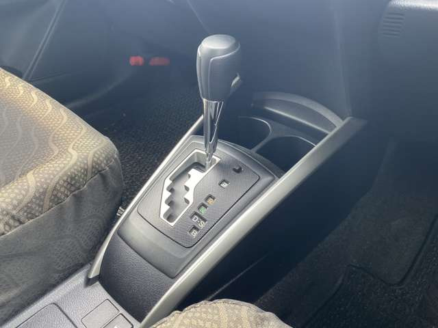 ���X�͔N�����x�ƂȂ��Ă���܂��B�c�Ǝ��Ԃ�10:00�`19:00�ł��B
