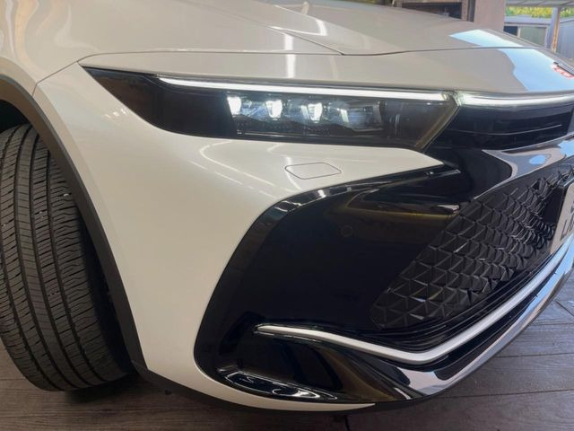 �y4��LED�w�b�h���C�g�z�X�^�C���b�V���Ȍ����ڂ̎O��LED�w�b�h���C�g�𑕔���X�^�C�������łȂ��A��Ԃ̑��s�����E�ǍD�ň��S���Ă���肢�������܂��B