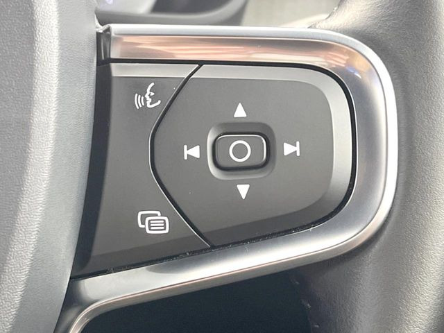 XC40T4 AWD インスクリプション 4WD