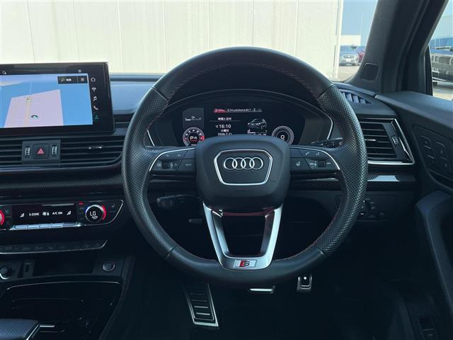 SQ5スポーツバック3.0 4WD
