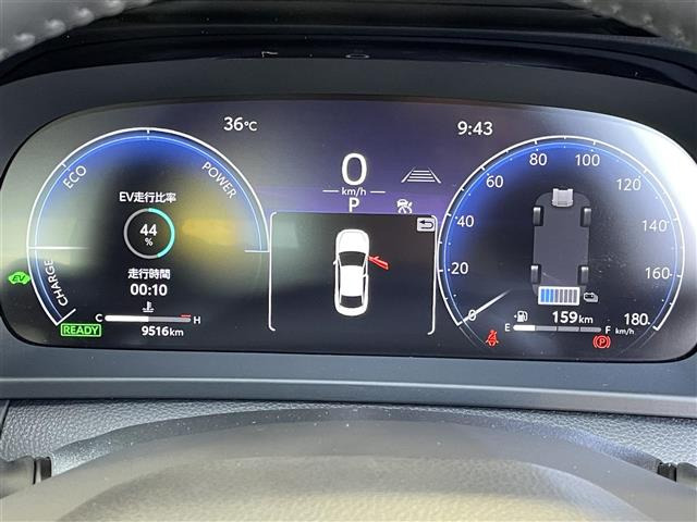 クラウンクロスオーバー2.5 G アドバンスト レザー パッケージ E-Four 4WD