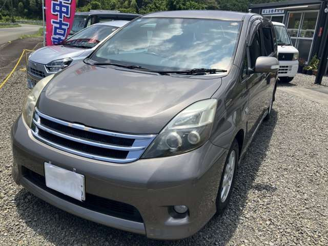 アイシス1.8 プラタナ