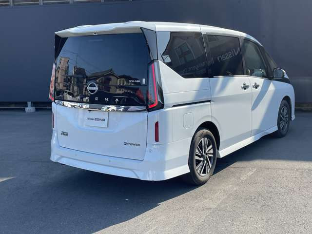 セレナ1.4 e-POWER ハイウェイスターV
