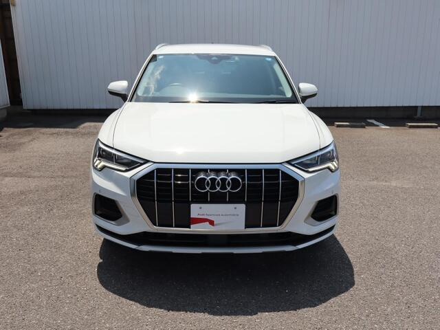 Q335 TFSI アドバンスド