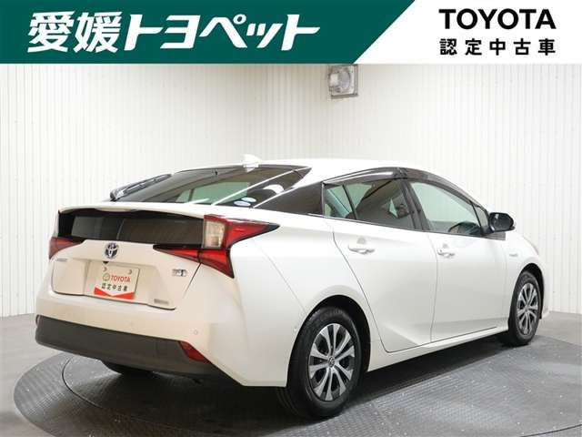 プリウス1.8 A