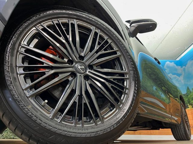 �yTRD20�C���`�A���~�z�C�[���z�����I�v�V�����z�C�[���𑕒��B���s���\�̌���ɉ����A�O�ς����X�^�C���b�V���ɂȂ��Ă��܂��B
