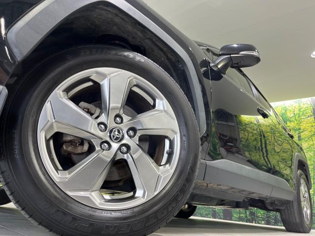 �y����18�C���`�A���~�z�C�[���z�O�ςɃ}�b�`���������A���~�z�C�[���𑕒����Ă���܂��B�e��ЊO�A���~�z�C�[����A�X�^�b�h���X�^�C�����戵�����Ă���܂��B���񂲑��k����������