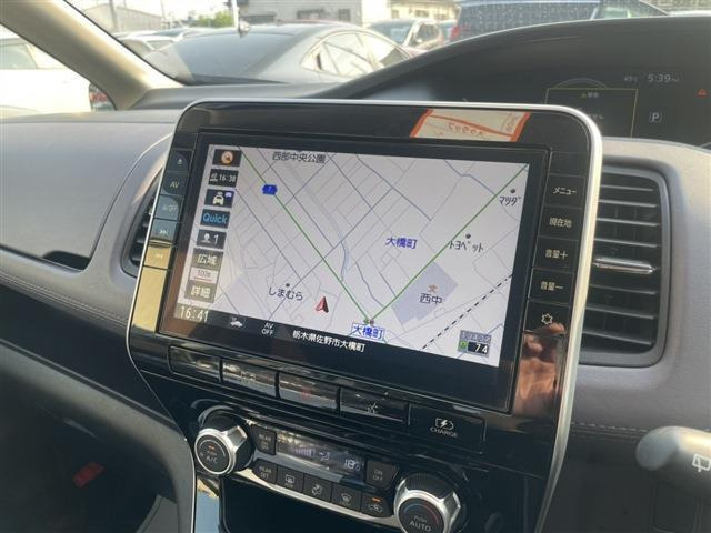 セレナ1.2 e-POWER ハイウェイスターV