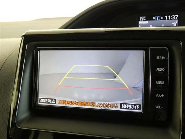 ヴォクシー1.8 ハイブリッド ZS