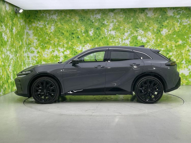 クラウンスポーツ2.5 Z E-Four 4WD