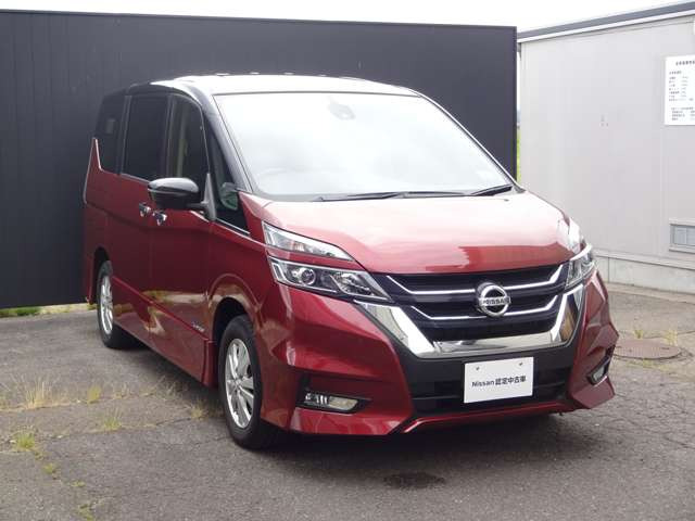 セレナ2.0 ハイウェイスター Vセレクション 4WD