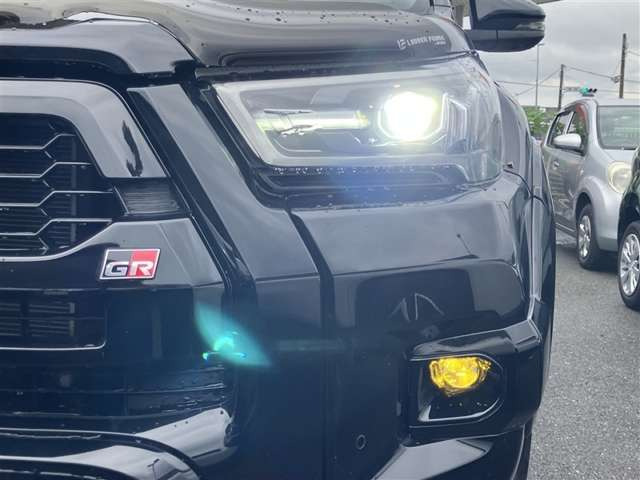 ハイラックス