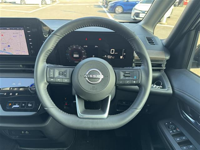 セレナ1.4 e-POWER ハイウェイスターV