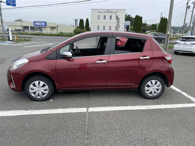 ヴィッツ1.3 ジュエラ 4WD