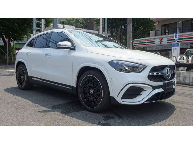 GLAクラスGLA200 d 4マチック アーバン スターズ 4WD