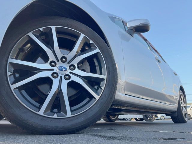 �y�����A���~�z�C�[���z�O�ςɃ}�b�`���������A���~�z�C�[���𑕒����Ă���܂��B�e��ЊO�A���~�z�C�[����A�X�^�b�h���X�^�C�����戵�����Ă���܂��B���񂲑��k����������