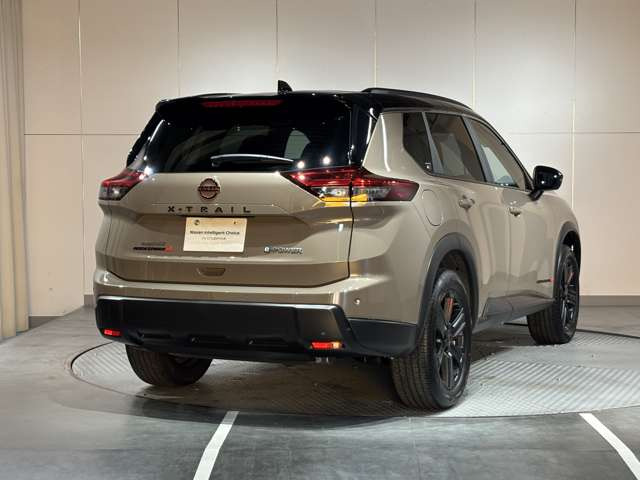 エクストレイル1.5 ロック クリーク e-4ORCE 4WD