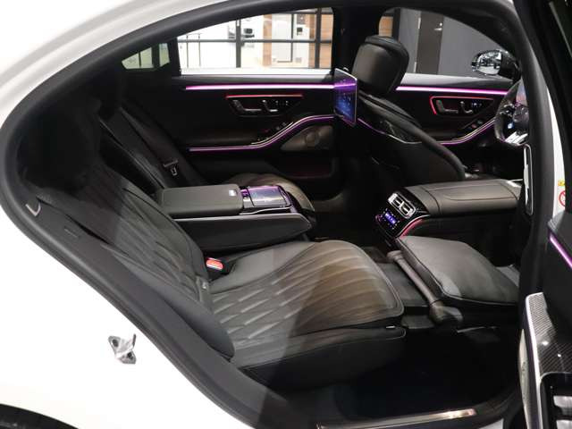 SクラスAMG S63 E パフォーマンス 4WD