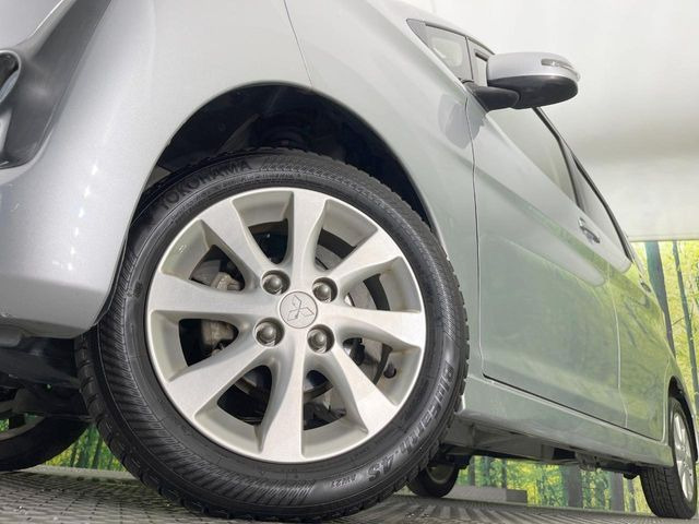 �y�����A���~�z�C�[���z�O�ςɃ}�b�`���������A���~�z�C�[���𑕒����Ă���܂��B�e��ЊO�A���~�z�C�[����A�X�^�b�h���X�^�C�����戵�����Ă���܂��B���񂲑��k����������