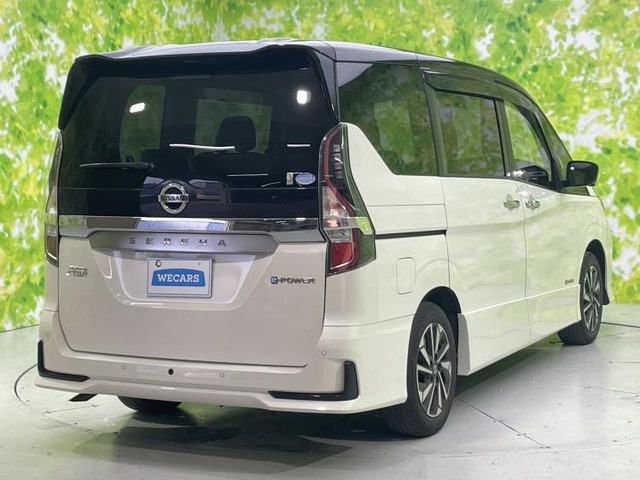 セレナ1.2 e-POWER ハイウェイスターV