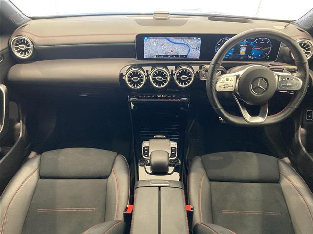 CLAシューティングブレークCLA200d AMGライン
