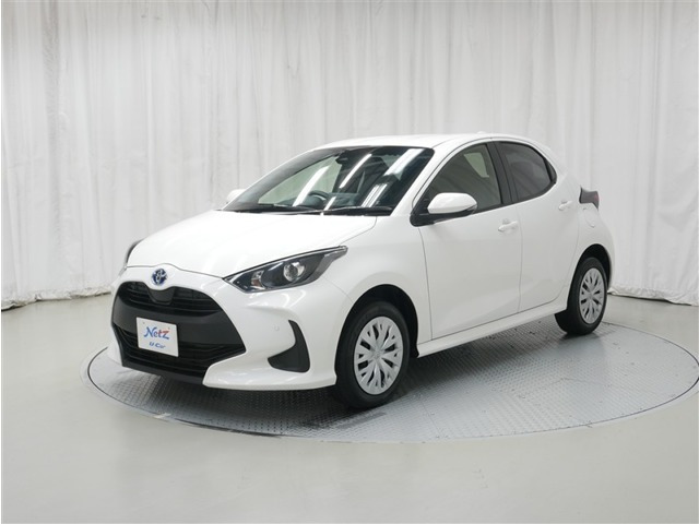 ヤリス1.5 ハイブリッド X E-Four 4WD