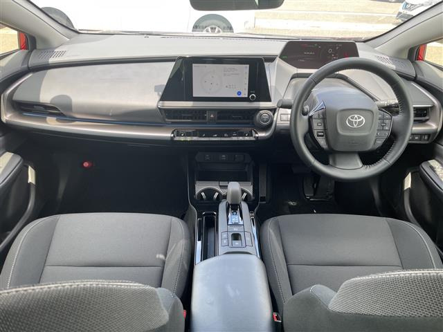 プリウス1.8 U E-Four 4WD