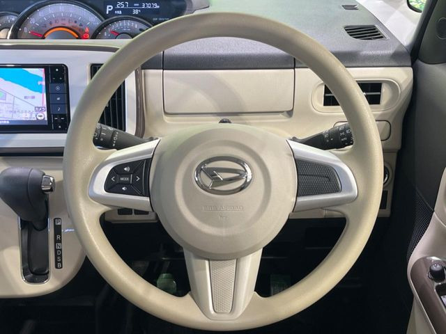 【ステアリングスイッチ】運転中、前方から目線をそらすことなく、オーディオ等の操作が可能な便利機能!安心&快適なドライブを演出してくれます♪