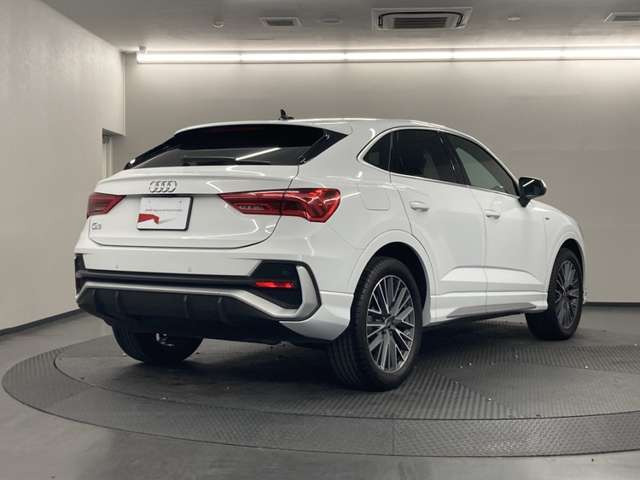 Q3