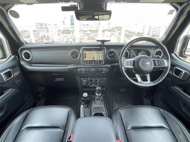ラングラーアンリミテッド サハラ 4WD