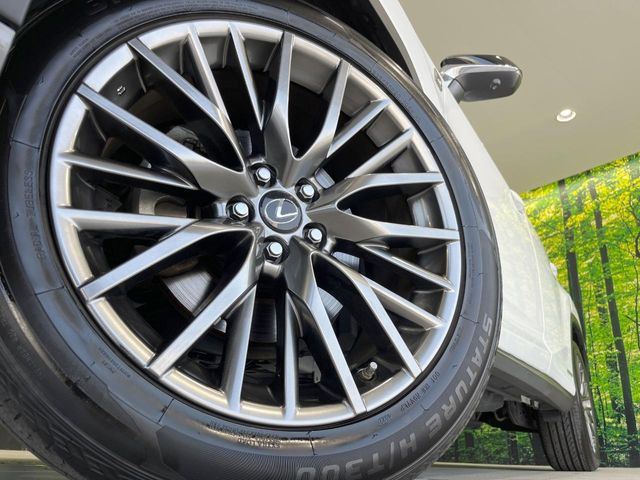 �y����20�C���`�A���~�z�C�[���z�O�ςɃ}�b�`���������A���~�z�C�[���𑕒����Ă���܂��B�e��ЊO�A���~�z�C�[����A�X�^�b�h���X�^�C�����戵�����Ă���܂��B���񂲑��k����������