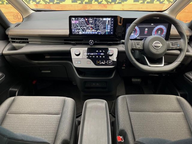 セレナ1.4 e-4ORCE ハイウェイスターV 4WD