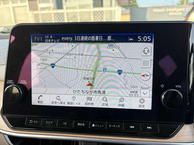 ノートオーラ1.2 G FOUR レザーエディション 4WD