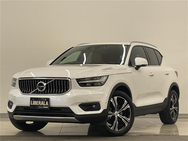 XC40B4 AWD インスクリプション 4WD