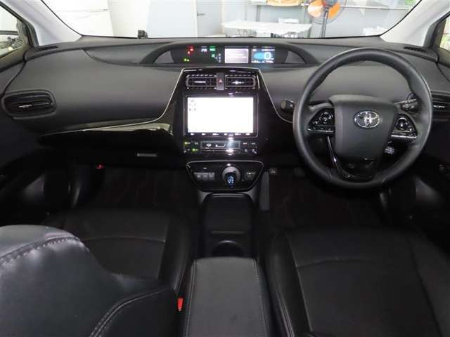 プリウス1.8 S