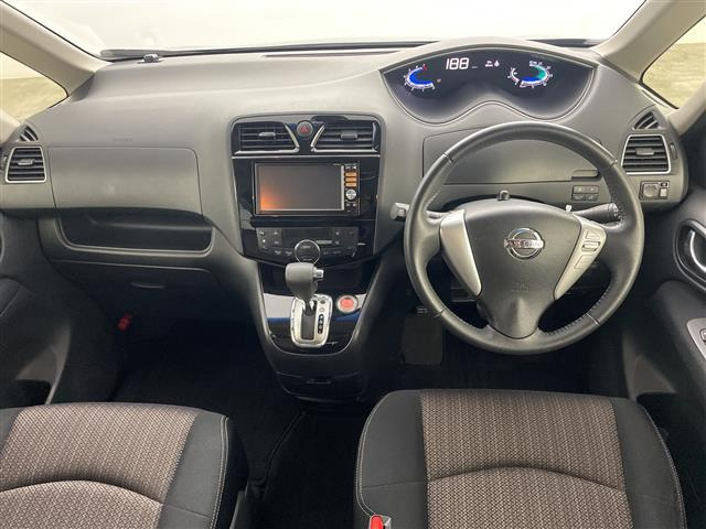 セレナ2.0 ハイウェイスター S-HYBRID
