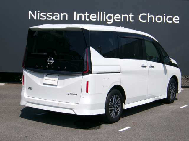 セレナ1.4 e-POWER ハイウェイスターV