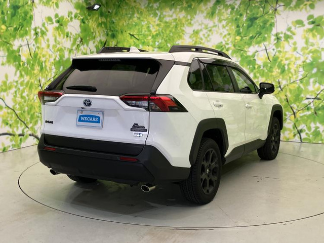 RAV42.5 ハイブリッド アドベンチャー オフロードパッケージ II E-Four 4WD