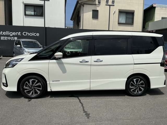 セレナ1.2 e-POWER ハイウェイスターV