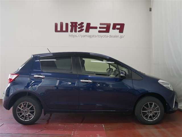 ヴィッツ1.3 F セーフティ エディションIII 4WD