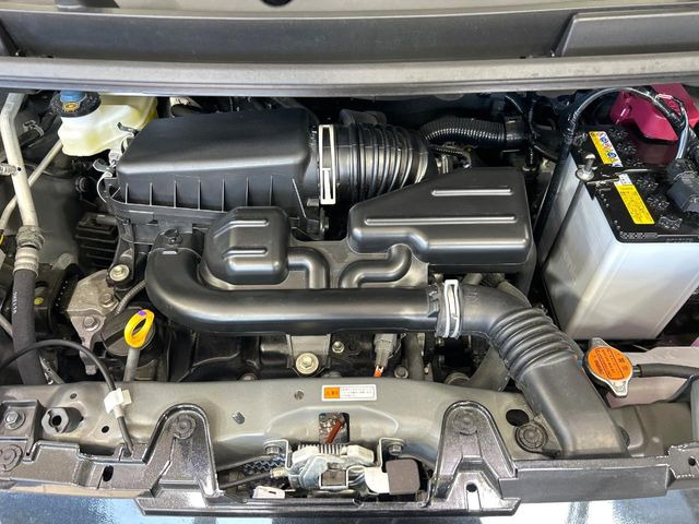 親切・丁寧な専門メカニックスタッフが応対!・車検・点検整備・事故等の修理などアフターサービスも安心。お車のカスタマイズもネクステージのサービススタッフまでご相談ください!