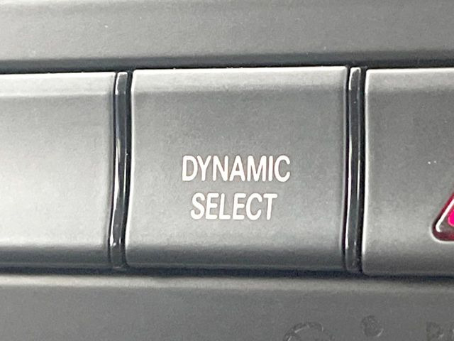 ��Dynamic select�X�C�b�`:�A�D�݂ɉ����ăh���C�u���[�h��ݒ肷�邱�Ƃ��ł��܂��B�h���C�u���[�h�̓��[�^�[��ʂŊm�F�ł��܂�