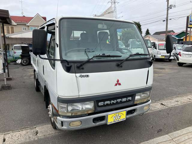 キャンターガッツ2.8 ダブルキャブ ロング 全低床 DX ディーゼル 4WD