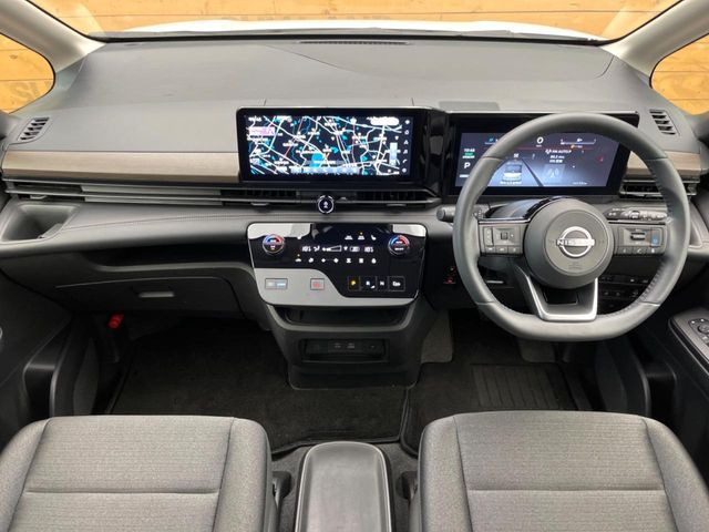 セレナ1.4 e-POWER ハイウェイスターV