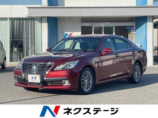 クラウンハイブリッド 2.5 ロイヤルサルーン