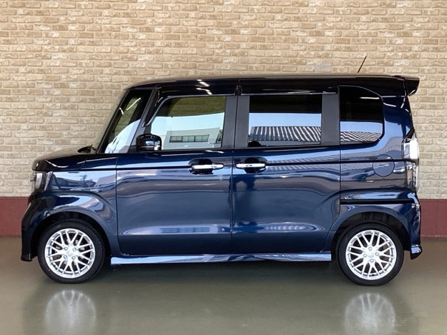 N-BOXカスタムL ターボ 4WD