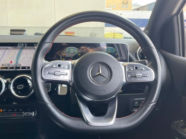 ���n���h�����̃X�������Ȃ��A���ꂢ�ȏ�Ԃ��ێ����Ă���܂��B�e�X�C�b�`���̓�����m�F�ς݂ł��B